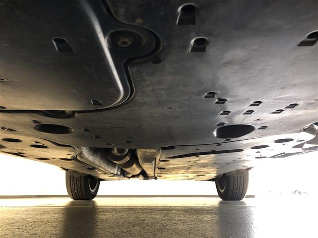 ハリアー Ｚ　レザーパッケージ　イモビ　バックモニター　プリクラッシュセーフティ　ＬＥＤヘッド　クルコン　横滑防止装置　メディアプレイヤー接続　地デジＴＶ　レザーシート　ドライブレコーダー　４ＷＤ　スマートキー　ＥＴＣ　寒冷地　ＴＶ（9枚目）