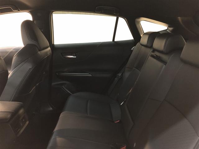 ハリアー Ｚ　レザーパッケージ　イモビ　バックモニター　プリクラッシュセーフティ　ＬＥＤヘッド　クルコン　横滑防止装置　メディアプレイヤー接続　地デジＴＶ　レザーシート　ドライブレコーダー　４ＷＤ　スマートキー　ＥＴＣ　寒冷地　ＴＶ（12枚目）