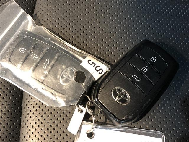 ハリアー Ｚ　レザーパッケージ　イモビ　バックモニター　プリクラッシュセーフティ　ＬＥＤヘッド　クルコン　横滑防止装置　メディアプレイヤー接続　地デジＴＶ　レザーシート　ドライブレコーダー　４ＷＤ　スマートキー　ＥＴＣ　寒冷地　ＴＶ（24枚目）