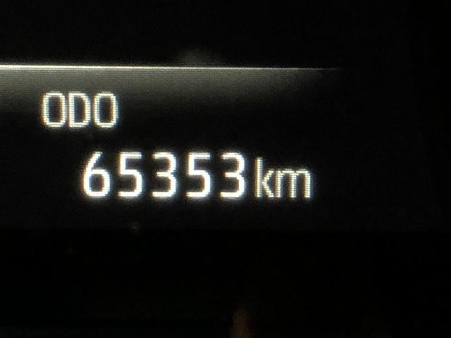 ハリアー Ｚ　レザーパッケージ　イモビ　バックモニター　プリクラッシュセーフティ　ＬＥＤヘッド　クルコン　横滑防止装置　メディアプレイヤー接続　地デジＴＶ　レザーシート　ドライブレコーダー　４ＷＤ　スマートキー　ＥＴＣ　寒冷地　ＴＶ（37枚目）