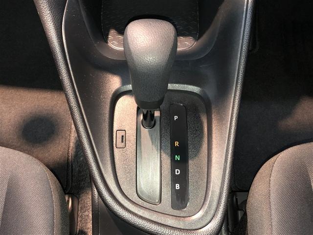 ヤリス X 追突防止装置 VSC スマートキー&プッシュスタート イモビライザー 寒冷地仕様 Bカメラ マニュアルエアコン ETC付 ナビ Aクルコン レンタアップ 4WD パワーウインドウ ABS キーレス(18枚目)