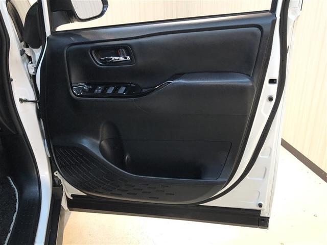 ノア Si ダブルバイビーIII 両側電動ドア リアオートエアコン アルミ バックモニター フルフラット オートクルーズコントロール キーレス LEDヘッドライト ナビ&TV オートエアコン 4WD DVD 盗難防止装置 フルセグTV(14枚目)