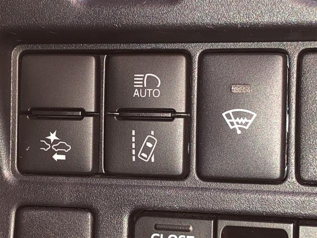 ノア Si ダブルバイビーIII 両側電動ドア リアオートエアコン アルミ バックモニター フルフラット オートクルーズコントロール キーレス LEDヘッドライト ナビ&TV オートエアコン 4WD DVD 盗難防止装置 フルセグTV(28枚目)