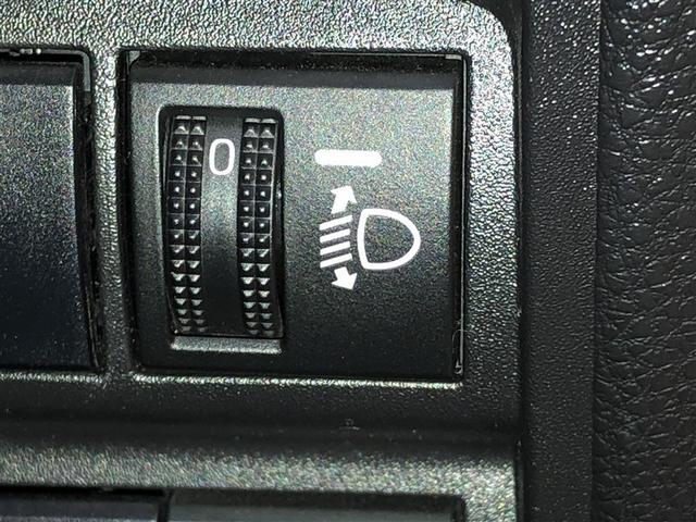 ヤリス Ｘ　追突防止装置　ＶＳＣ　スマートキー＆プッシュスタート　イモビライザー　寒冷地仕様　Ｂカメラ　マニュアルエアコン　ＥＴＣ付　ナビ　Ａクルコン　レンタアップ　４ＷＤ　パワーウインドウ　ＡＢＳ　キーレス（23枚目）