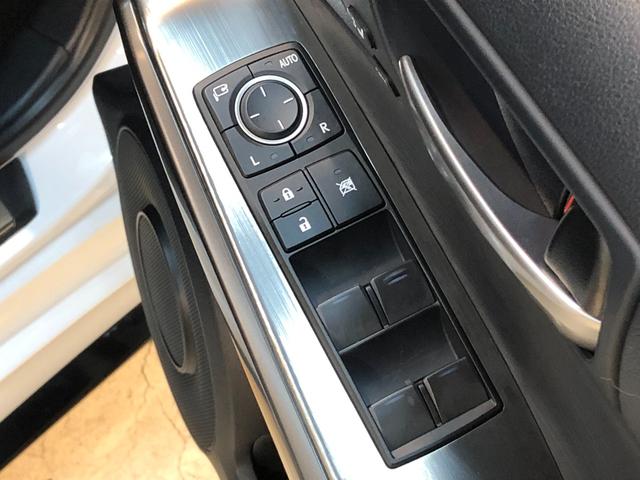 ＩＳ ＩＳ３００ｈ　Ｆスポーツ　４ＷＤ　クリアランスソナー　レーンアシスト　オートクルーズコントロール　衝突被害軽減システム　全周囲カメラ　ナビ　アルミホイール　オートマチックハイビーム　ＬＥＤヘッドランプ　ＣＶＴ　シートヒーター（19枚目）