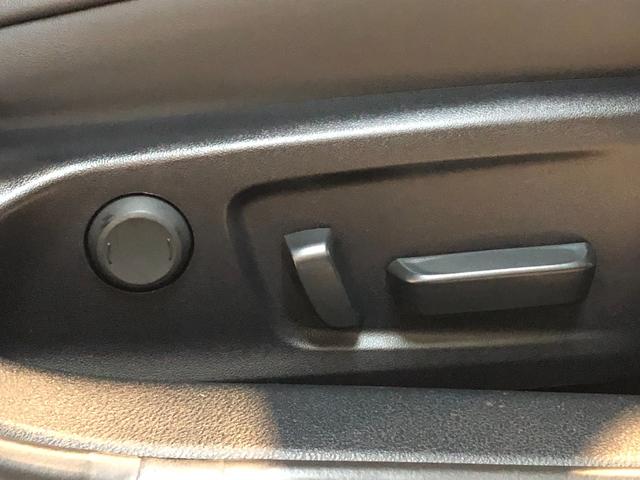 ＩＳ ＩＳ３００ｈ　Ｆスポーツ　４ＷＤ　クリアランスソナー　レーンアシスト　オートクルーズコントロール　衝突被害軽減システム　全周囲カメラ　ナビ　アルミホイール　オートマチックハイビーム　ＬＥＤヘッドランプ　ＣＶＴ　シートヒーター（26枚目）