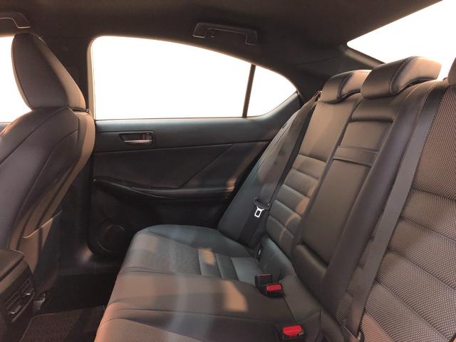 ＩＳ ＩＳ３００ｈ　Ｆスポーツ　４ＷＤ　クリアランスソナー　レーンアシスト　オートクルーズコントロール　衝突被害軽減システム　全周囲カメラ　ナビ　アルミホイール　オートマチックハイビーム　ＬＥＤヘッドランプ　ＣＶＴ　シートヒーター（33枚目）