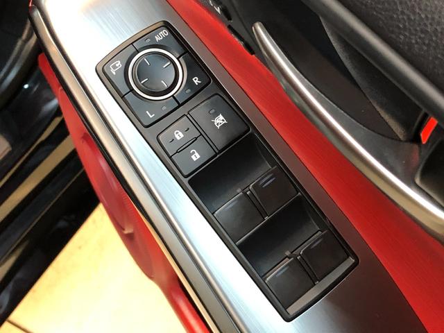 ＩＳ ＩＳ３００ｈ　Ｆスポーツ　４ＷＤ　ドライブレコーダー　クリアランスソナー　レーンアシスト　オートクルーズコントロール　衝突被害軽減システム　全周囲カメラ　ナビ　アルミホイール　オートマチックハイビーム　ＬＥＤヘッドランプ（25枚目）