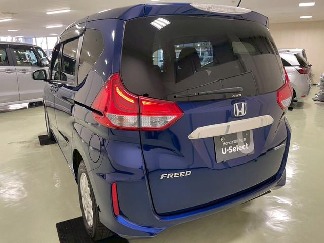 フリードハイブリッド ハイブリッド・Gホンダセンシング 4WD/CD/ETC/LEDヘッドライト/(9枚目)