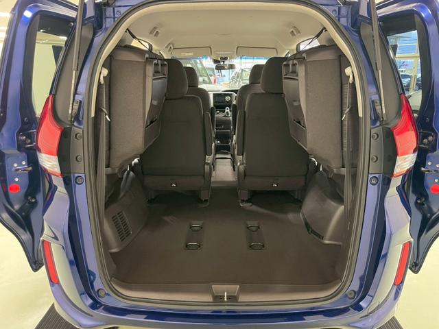 フリードハイブリッド ハイブリッド・Gホンダセンシング 4WD/CD/ETC/LEDヘッドライト/(14枚目)