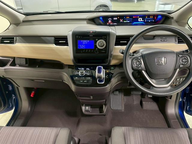 フリードハイブリッド ハイブリッド・Gホンダセンシング 4WD/CD/ETC/LEDヘッドライト/(15枚目)