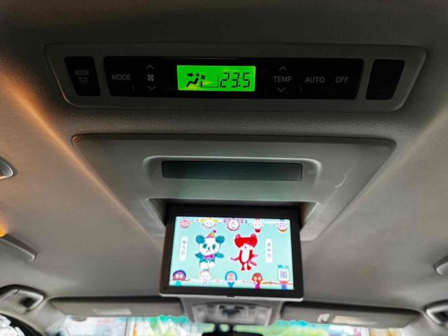 ヴェルファイアハイブリッド ＺＲ　４ＷＤ　ハイブリッド　ＥＴＣ　バックカメラ　ナビ　ＴＶ　両側電動スライドドア　クリアランスソナー　オートクルーズコントロール　ＨＩＤ　パワーシート　スマートキー　電動格納ミラー　１００Ｖ電源　ＣＶＴ（27枚目）