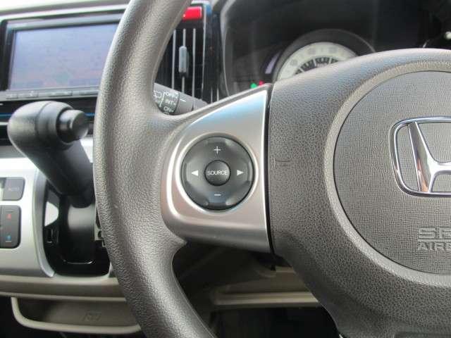 G・Lパッケージ 4WD メモリーナビ ETC バックカメラ フルセグ シートヒーター DVD再生 アイドリングストップ スマートキー 横滑り防止装置 記録簿 エアバッグ エアコン パワーステアリング パワーウィンドウ(8枚目)