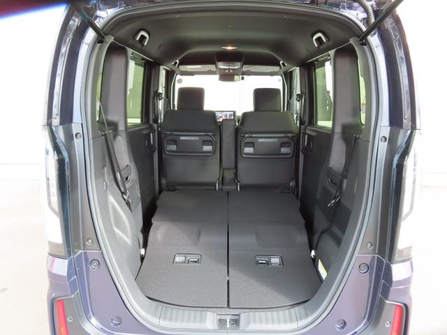 Ｎ－ＢＯＸカスタム ベースグレード　純正８型ナビ・リア右側パワースライドドア・運転席＆助手席シートヒーター・シートバックテーブル（運転席＆助手席）・オートリトラミラー・左右独立式リアセンターアームレスト・本革巻ステアリング（12枚目）