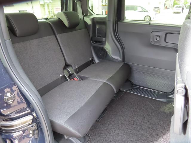 Ｎ－ＢＯＸカスタム ベースグレード　純正８型ナビ・リア右側パワースライドドア・運転席＆助手席シートヒーター・シートバックテーブル（運転席＆助手席）・オートリトラミラー・左右独立式リアセンターアームレスト・本革巻ステアリング（15枚目）