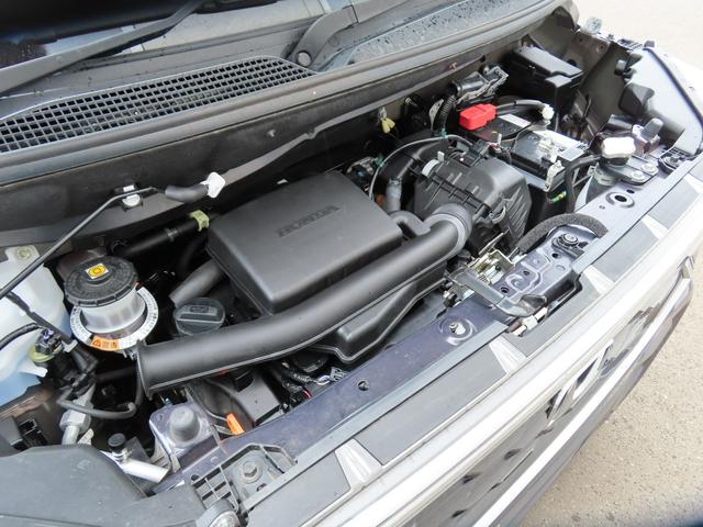 Ｎ－ＢＯＸカスタム ベースグレード　純正８型ナビ・リア右側パワースライドドア・運転席＆助手席シートヒーター・シートバックテーブル（運転席＆助手席）・オートリトラミラー・左右独立式リアセンターアームレスト・本革巻ステアリング（40枚目）