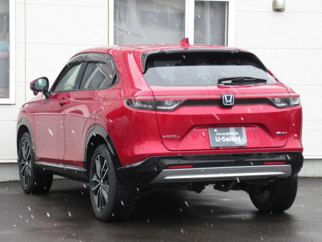 ヴェゼル ｅ：ＨＥＶＺ　純正ＥＴＣ付・純正エンジンスタータ・オーディオレス・運転席助手席シートヒーター・パワーテールゲート・ブラインドスポットインフォメーション・親水／ヒーテッドドアミラー＋熱線入りフロントウインドウ（10枚目）