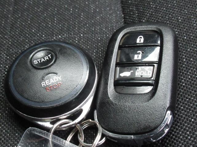 ヴェゼル ｅ：ＨＥＶＺ　純正ＥＴＣ付・純正エンジンスタータ・オーディオレス・運転席助手席シートヒーター・パワーテールゲート・ブラインドスポットインフォメーション・親水／ヒーテッドドアミラー＋熱線入りフロントウインドウ（33枚目）