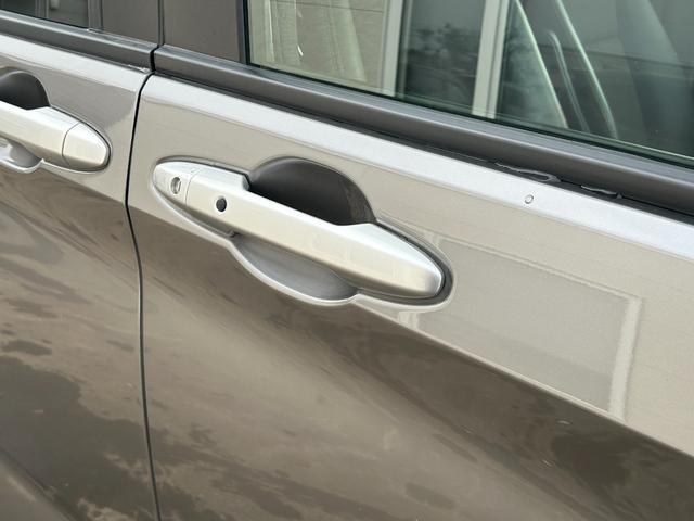 フリードハイブリッド ハイブリッド・クロスターホンダセンシング 純正7型ナビ・ETC車載器・リア両側パワースライドドア・LEDヘッドライト+アクティブコーナリングライト・センターテーブル・オートリトラミラー(68枚目)