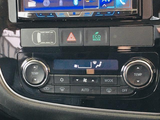 Gセーフティパッケージ 4WD アラウンドビューモニター LEDヘッドライト ハーフレザーシート シートヒーター ステアリングヒーター CD・DVD・USB・Bluetoothプレイヤー 衝突軽減ブレーキ(9枚目)