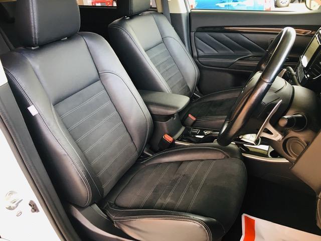 Gセーフティパッケージ 4WD アラウンドビューモニター LEDヘッドライト ハーフレザーシート シートヒーター ステアリングヒーター CD・DVD・USB・Bluetoothプレイヤー 衝突軽減ブレーキ(27枚目)