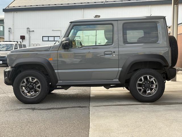 ジムニーシエラ ＪＣ　切り替４ＷＤ　デュアルセンサーブレーキサポート　衝突軽減　レーンアシスト　オートハイビーム　ヘッドライトウォッシャー　ｃａｒｒｏｚｅｒｉａディスプレイオーディオ　Ｂカメラ　ＢＴ　ＥＴＣ　シートヒーター（6枚目）