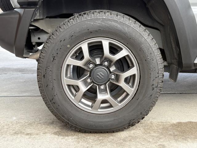 ジムニーシエラ ＪＣ　切り替４ＷＤ　デュアルセンサーブレーキサポート　衝突軽減　レーンアシスト　オートハイビーム　ヘッドライトウォッシャー　ｃａｒｒｏｚｅｒｉａディスプレイオーディオ　Ｂカメラ　ＢＴ　ＥＴＣ　シートヒーター（10枚目）