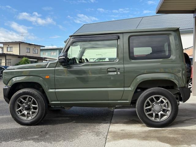 ジムニー XC 4WD セーフティサポート デュアルセンサーブレーキサポート クルコン 純正OPグリル 純正OPハイメンタイヤカバー 純正8インチナビ Bカメラ BT USB フルセグ ETC ドラレコ シートヒータ(8枚目)