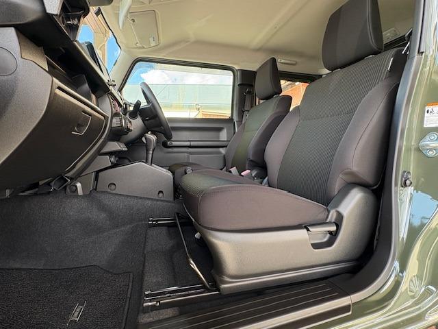 ジムニー XC 4WD セーフティサポート デュアルセンサーブレーキサポート クルコン 純正OPグリル 純正OPハイメンタイヤカバー 純正8インチナビ Bカメラ BT USB フルセグ ETC ドラレコ シートヒータ(43枚目)