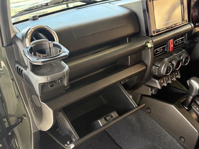ジムニー XC 4WD セーフティサポート デュアルセンサーブレーキサポート クルコン 純正OPグリル 純正OPハイメンタイヤカバー 純正8インチナビ Bカメラ BT USB フルセグ ETC ドラレコ シートヒータ(45枚目)