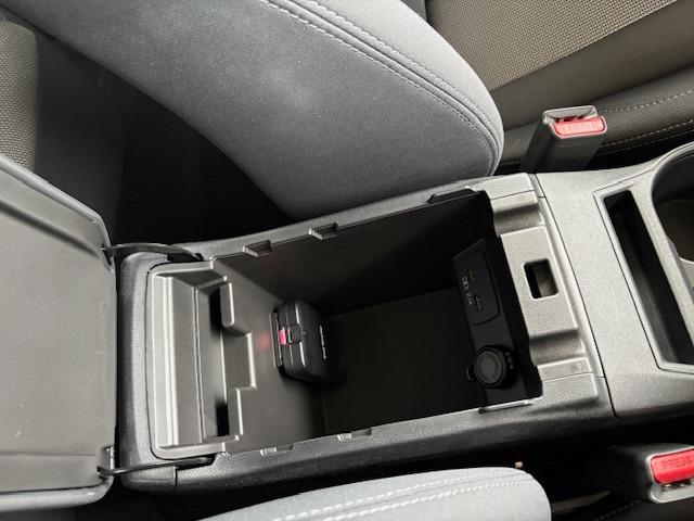 ＸＶ ２．０ｅ－Ｌ　アイサイト　スマートエディション　４ＷＤ　レーダークルーズ　衝突軽減　レーンアシスト　コーナーセンサー　オートハイビーム　ＢＳＭ　ＤＩＡＴＯＮＥ　ＳＯＵＮＤナビ　Ｆ／Ｓ／Ｒビューモニター　ＢＴ　フルセグ　ＥＴＣ　ドラレコ（40枚目）