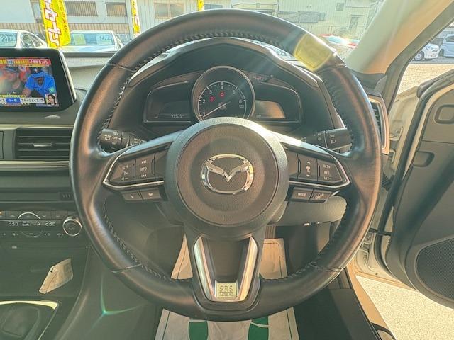 アクセラスポーツ 22XD Lパッケージ 4WD 6MT サンルーフ レーダークルーズ コーナーセンサー オートハイビーム BSM HUD BOSEサウンド 純正ナビ Bカメラ BT フルセグ ETC ドラレコ シートヒーター パワーシート(22枚目)