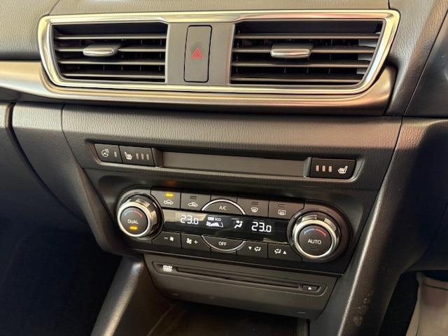 アクセラスポーツ 22XD Lパッケージ 4WD 6MT サンルーフ レーダークルーズ コーナーセンサー オートハイビーム BSM HUD BOSEサウンド 純正ナビ Bカメラ BT フルセグ ETC ドラレコ シートヒーター パワーシート(30枚目)