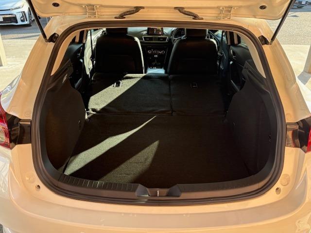 アクセラスポーツ 22XD Lパッケージ 4WD 6MT サンルーフ レーダークルーズ コーナーセンサー オートハイビーム BSM HUD BOSEサウンド 純正ナビ Bカメラ BT フルセグ ETC ドラレコ シートヒーター パワーシート(50枚目)