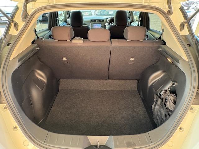 リーフ S 夏冬タイヤ エマージェンシーブレーキ クルコン 衝突軽減 レーンアシスト コーナーセンサ 純正ナビ バックカメラ Bluetooth フルセグ ETC ドラレコ前後 シートヒーター ステアリングヒータ(50枚目)