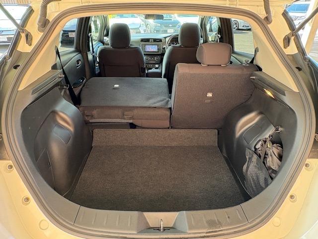 リーフ S 夏冬タイヤ エマージェンシーブレーキ クルコン 衝突軽減 レーンアシスト コーナーセンサ 純正ナビ バックカメラ Bluetooth フルセグ ETC ドラレコ前後 シートヒーター ステアリングヒータ(51枚目)