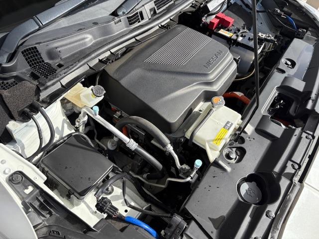 リーフ S 夏冬タイヤ エマージェンシーブレーキ クルコン 衝突軽減 レーンアシスト コーナーセンサ 純正ナビ バックカメラ Bluetooth フルセグ ETC ドラレコ前後 シートヒーター ステアリングヒータ(56枚目)