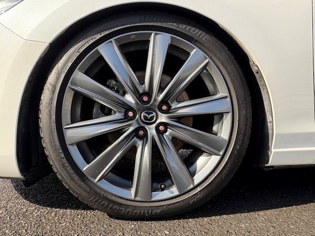 アテンザセダン XD 4WD ターボ 6MT TEIN車高調 クルコン スマートブレーキアシスト 衝突軽減 レーンアシスト コーナーセンサー BSM HUD 純正ナビ Bカメラ BT USB AUX フルセグ 純正AW(11枚目)