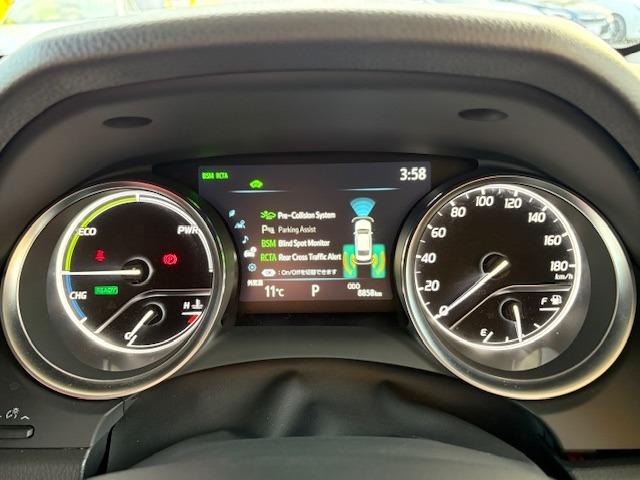 カムリ ＷＳブラックエディション　ＴＲＤエアロ　ＴＲＤマフラー　パフォーマンスダンパー　セーフティーセンス　コーナーセンサー　ＨＵＤ　ＢＳＭ　ナビ機能付きディスプレイオーディオ　Ｂカメラ　ＢＴ　ＥＴＣ２．０　ドラレコ前後　赤革シート（21枚目）