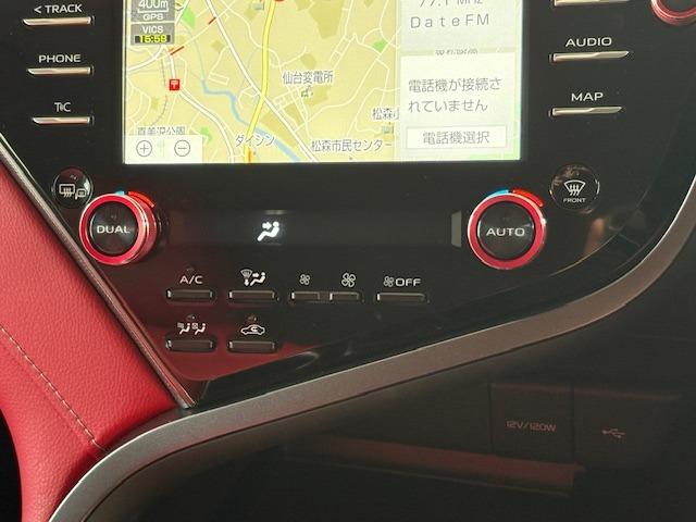 カムリ ＷＳブラックエディション　ＴＲＤエアロ　ＴＲＤマフラー　パフォーマンスダンパー　セーフティーセンス　コーナーセンサー　ＨＵＤ　ＢＳＭ　ナビ機能付きディスプレイオーディオ　Ｂカメラ　ＢＴ　ＥＴＣ２．０　ドラレコ前後　赤革シート（33枚目）