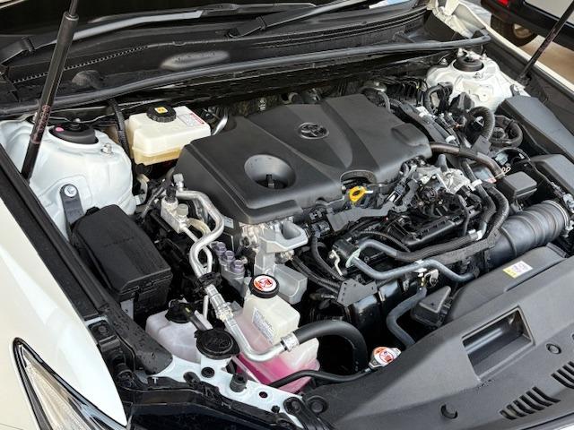 カムリ ＷＳブラックエディション　ＴＲＤエアロ　ＴＲＤマフラー　パフォーマンスダンパー　セーフティーセンス　コーナーセンサー　ＨＵＤ　ＢＳＭ　ナビ機能付きディスプレイオーディオ　Ｂカメラ　ＢＴ　ＥＴＣ２．０　ドラレコ前後　赤革シート（59枚目）