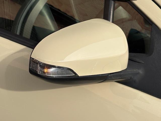 アクア クロスオーバー セーフティセンス 衝突軽減 レーンアシスト コーナーセンサー オートハイビーム 純正ナビ バックカメラ Bluetooth フルセグ ETC ドラレコ ハーフレザー シートヒーター LED 純正AW(17枚目)