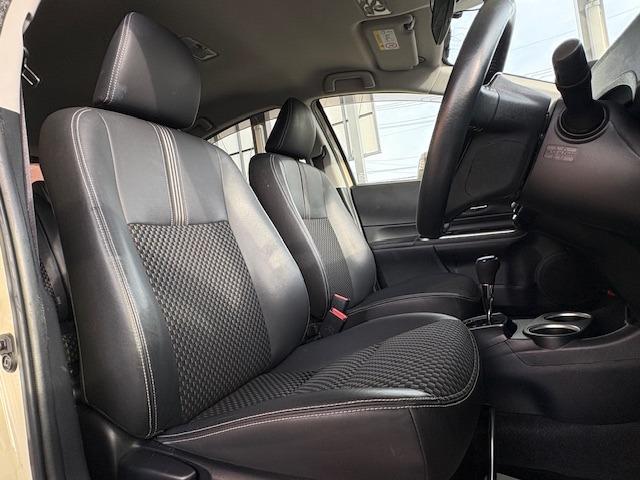 アクア クロスオーバー セーフティセンス 衝突軽減 レーンアシスト コーナーセンサー オートハイビーム 純正ナビ バックカメラ Bluetooth フルセグ ETC ドラレコ ハーフレザー シートヒーター LED 純正AW(37枚目)