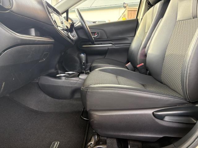 アクア クロスオーバー セーフティセンス 衝突軽減 レーンアシスト コーナーセンサー オートハイビーム 純正ナビ バックカメラ Bluetooth フルセグ ETC ドラレコ ハーフレザー シートヒーター LED 純正AW(38枚目)