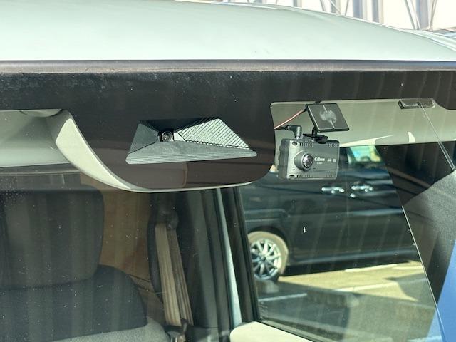 N-BOX ファッションスタイル 4WD ホンダセンシング レーダークルーズ 衝突軽減 レーンアシスト コーナーセンサー オートハイビーム 社外ナビ Bluetooth SD フルセグ ドラレコ シートヒータ 片側電動パワスラ LED(14枚目)