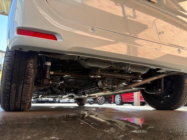 N-BOX ファッションスタイル 4WD ホンダセンシング レーダークルーズ 衝突軽減 レーンアシスト コーナーセンサー オートハイビーム 社外ナビ Bluetooth SD フルセグ ドラレコ シートヒータ 片側電動パワスラ LED(16枚目)