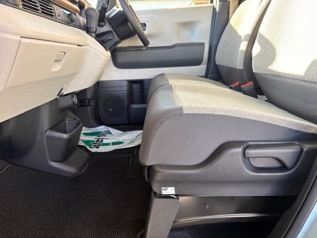 N-BOX ファッションスタイル 4WD ホンダセンシング レーダークルーズ 衝突軽減 レーンアシスト コーナーセンサー オートハイビーム 社外ナビ Bluetooth SD フルセグ ドラレコ シートヒータ 片側電動パワスラ LED(37枚目)