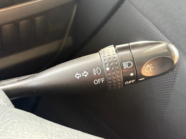 ムーヴ カスタム R VS 夏冬タイヤ 社外ポータブルナビ 社外CDオーディオ USB AUX ETC ドラレコ前後 ベンチシート 電動格納ミラー HIDヘッドライト(27枚目)