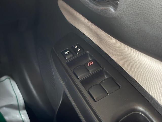 ノート ｅ－パワー　Ｘ　ワンオーナー　夏冬タイヤ　衝突軽減　レーンアシスト　電動格納ミラー　純正ナビ　Ｂｌｕｅｔｏｏｔｈ　ＡＵＸ　ＳＤ　フルセグ（22枚目）