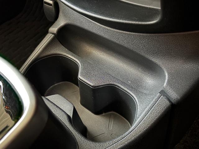 ノート ｅ－パワー　Ｘ　ワンオーナー　夏冬タイヤ　衝突軽減　レーンアシスト　電動格納ミラー　純正ナビ　Ｂｌｕｅｔｏｏｔｈ　ＡＵＸ　ＳＤ　フルセグ（31枚目）